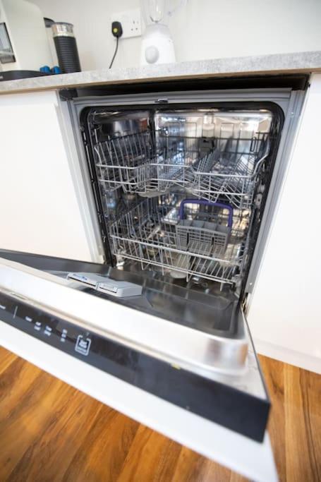 Appartamento Two Bed In Leytonstone Londra